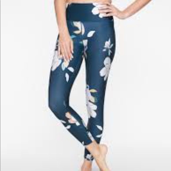 𝅺ATHLETA Floral Elation High-Rise 7/8 Leggings S - Picture 1 of 10